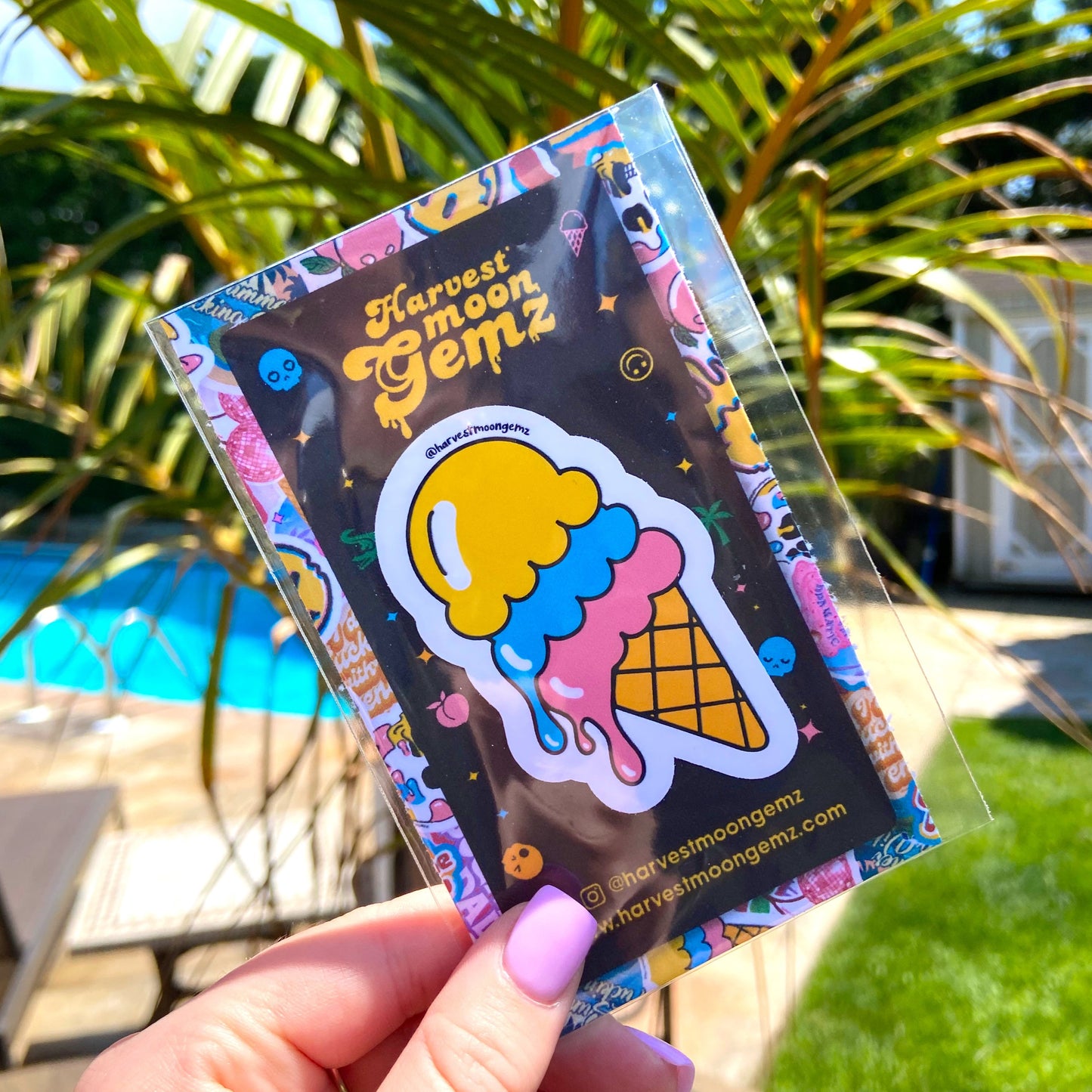 Weird Summer Stationary Pack